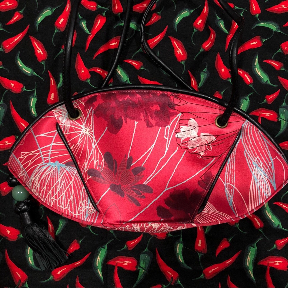 Silk pink purse